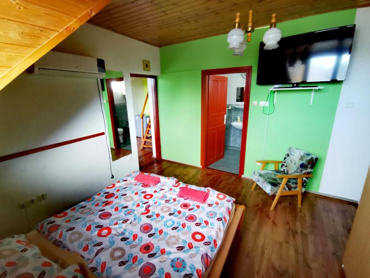 Dolce Villa Balaton Вонярцвашхедь Экстерьер фото