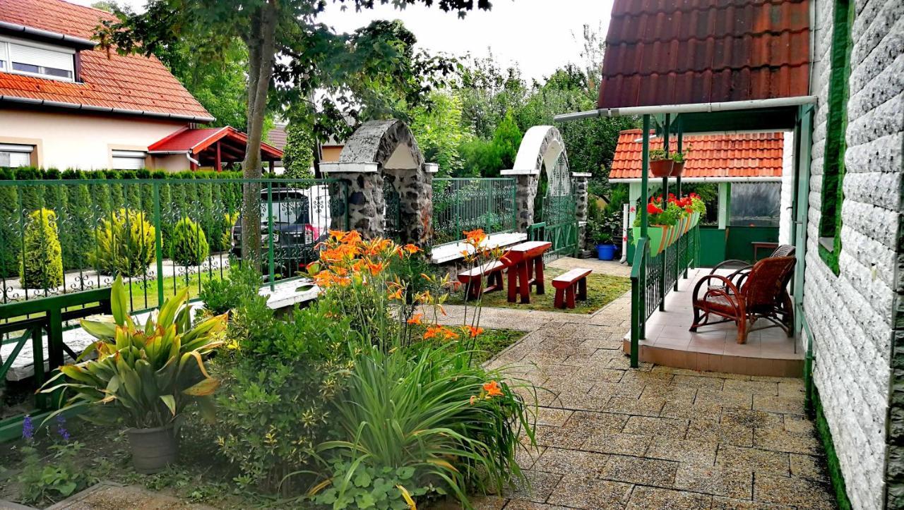 Dolce Villa Balaton Вонярцвашхедь Экстерьер фото